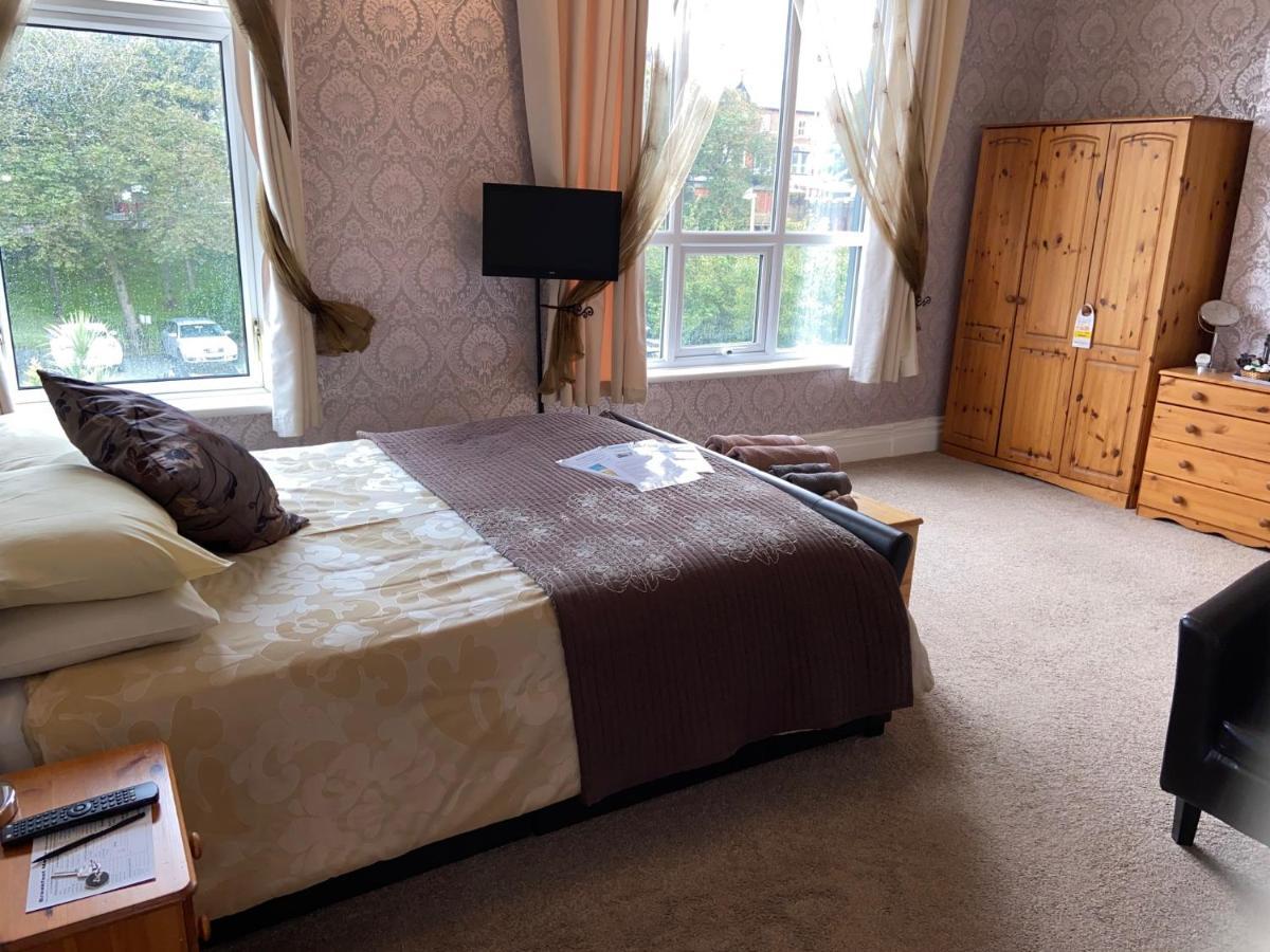 The Fairmile Bed and Breakfast Lytham St Annes Εξωτερικό φωτογραφία