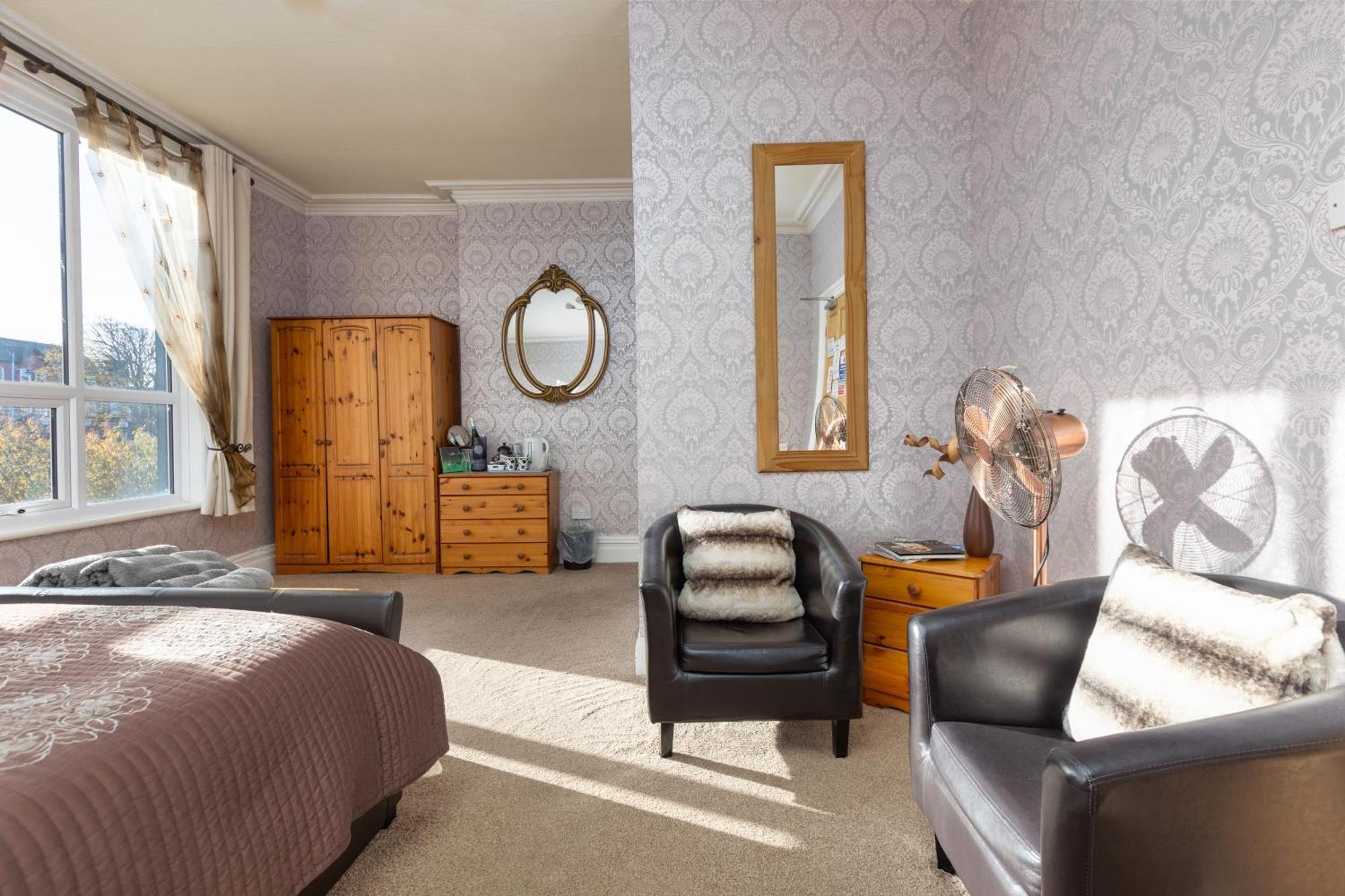 The Fairmile Bed and Breakfast Lytham St Annes Εξωτερικό φωτογραφία