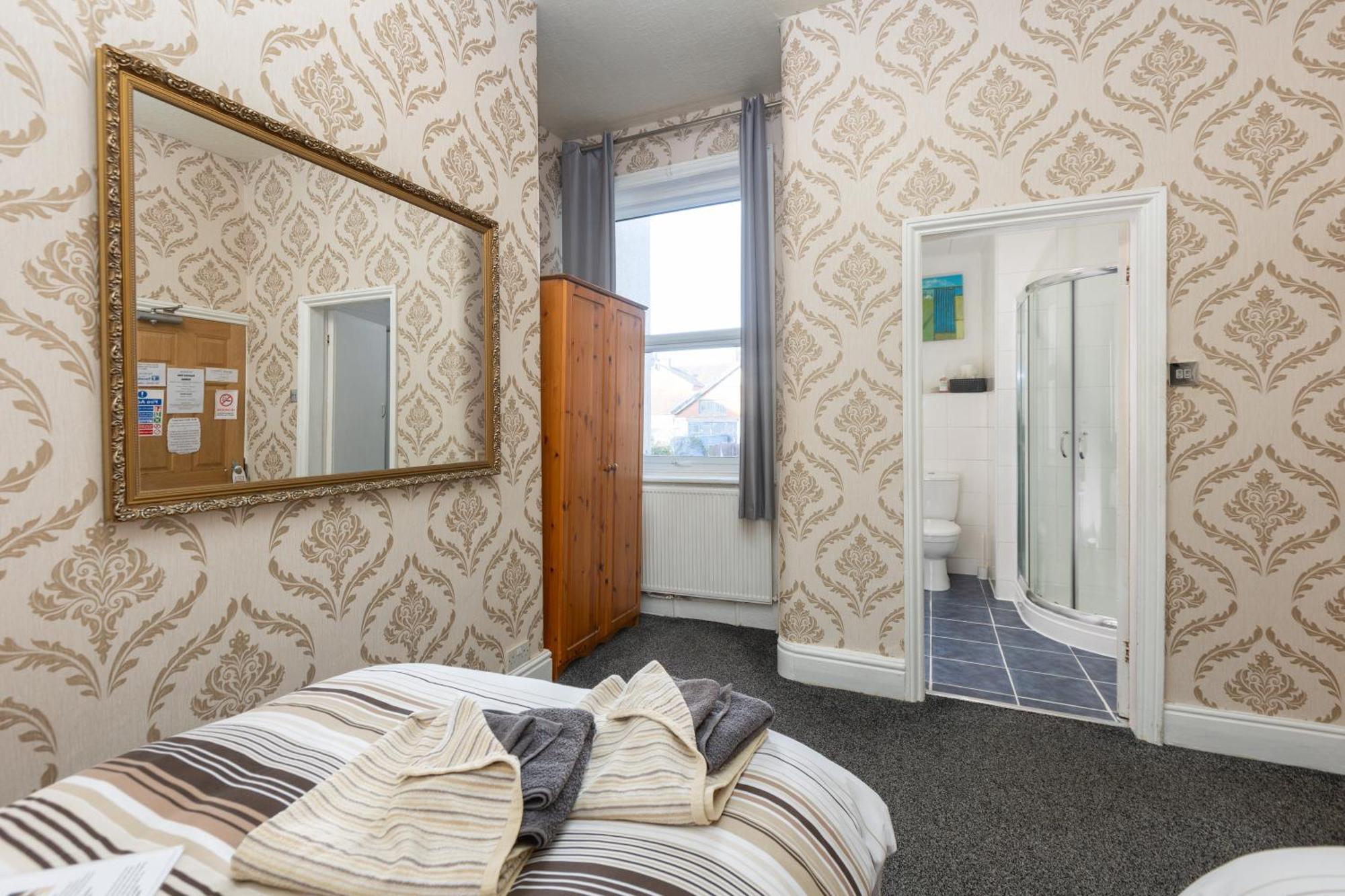 The Fairmile Bed and Breakfast Lytham St Annes Εξωτερικό φωτογραφία